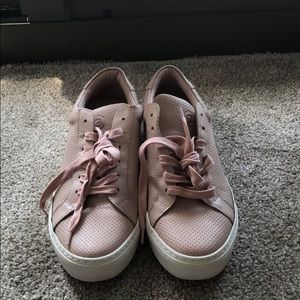 Greats Leather Sneakers LIKE NEW - Pink Size 9